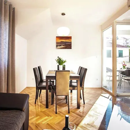 Luxury With Private Balcony